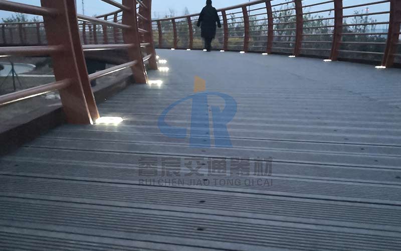 LED Solar Road Stud on the bridge